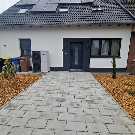 New & Modern Apartment Near Duesseldorf Willich Exterior photo
