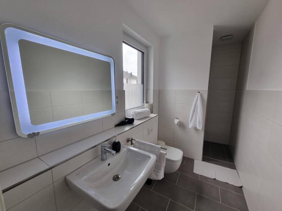 New & Modern Apartment Near Duesseldorf Willich Exterior photo